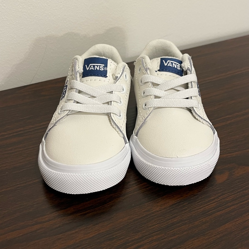 VANS Toddler Boys 5 Seldan Slip On Leather Retro Pop Bijou Shoes Sneakers New - Picture 2 of 7